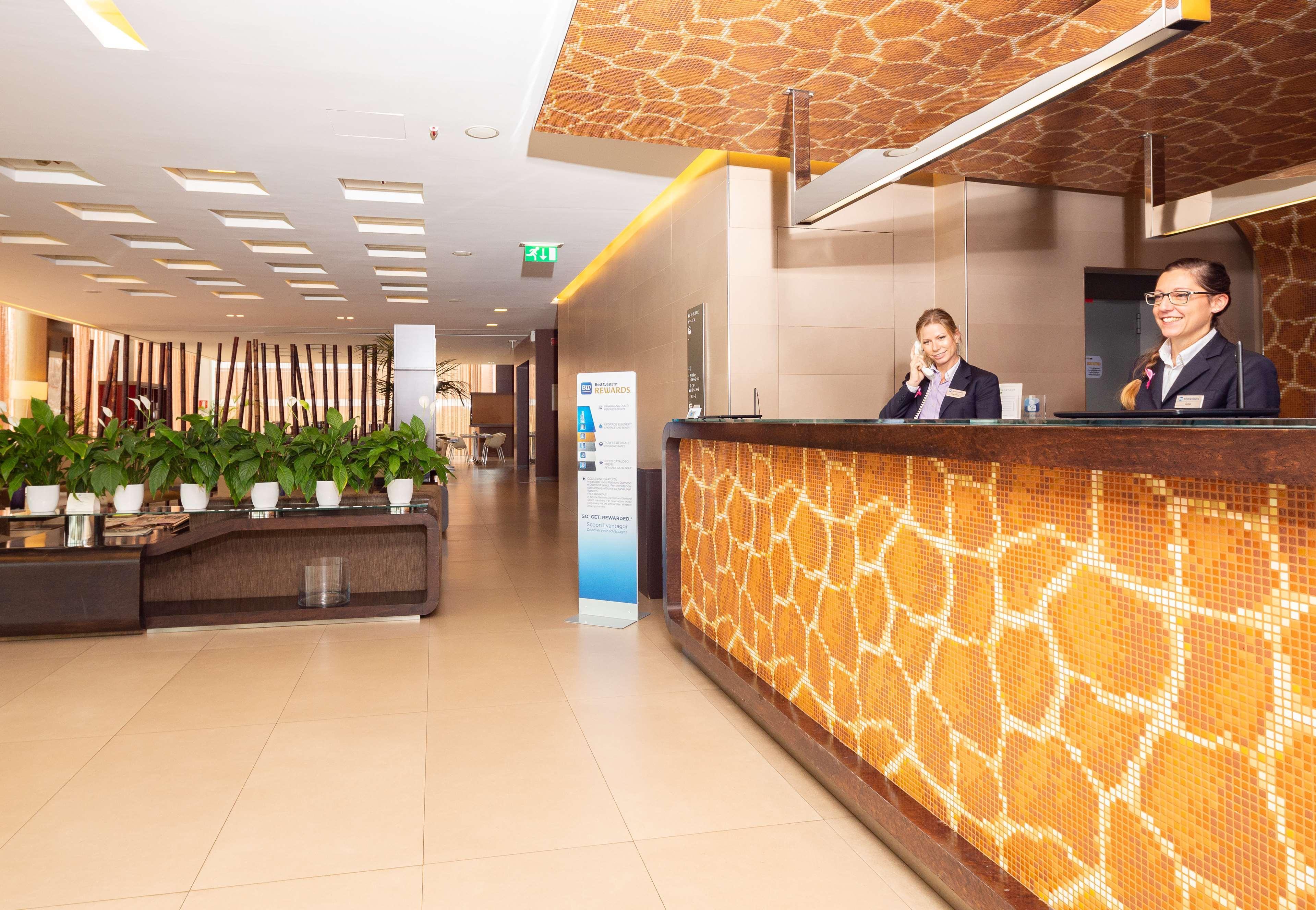 Best Western Hotel Goldenmile Milan Trezzano sul Naviglio Eksteriør billede